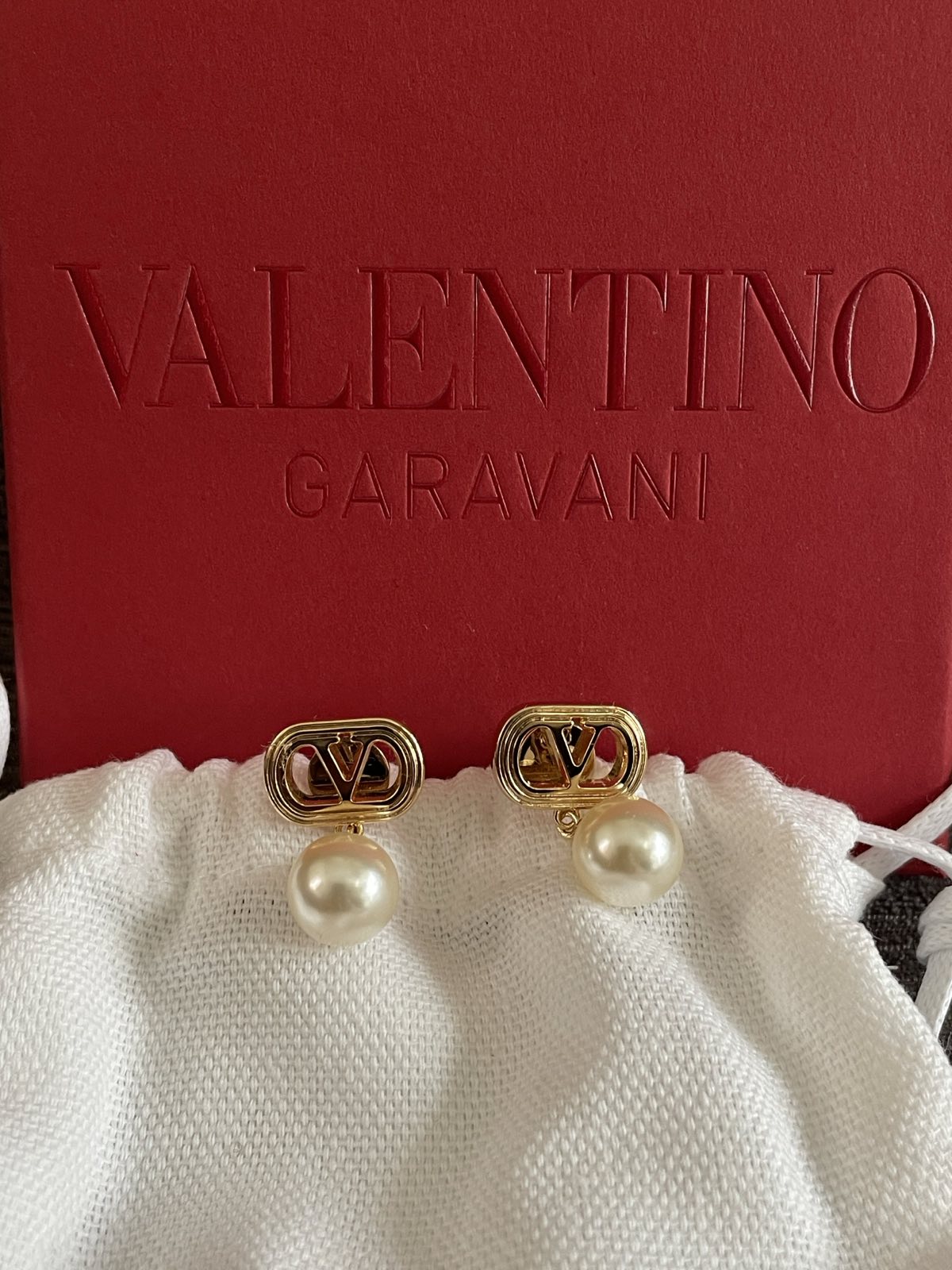 Valentino Oval V logo pearl earrings
