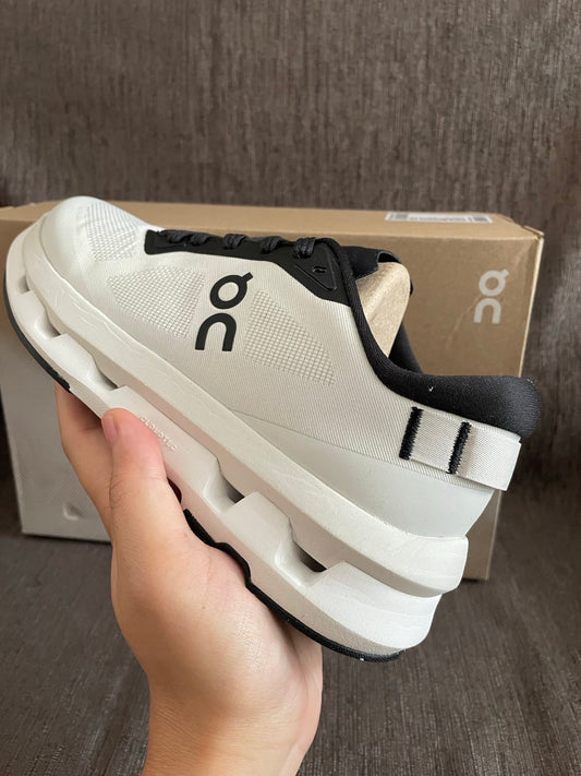 On Running Cloudzone Sneakers