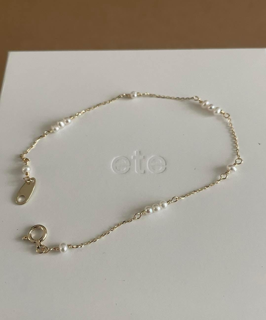 ete pearl bracelet