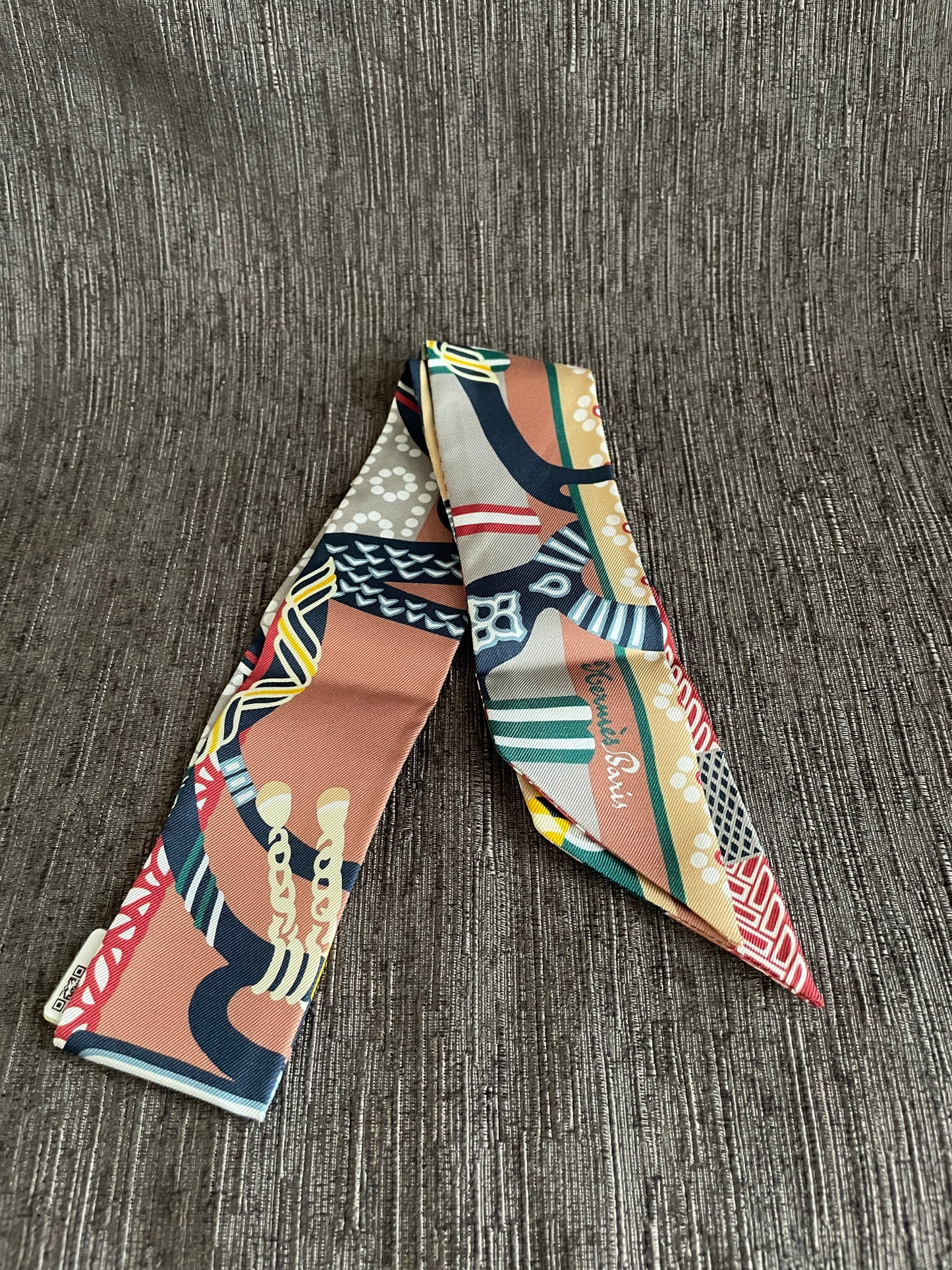 Hermès Twilly 絲巾 (style G)