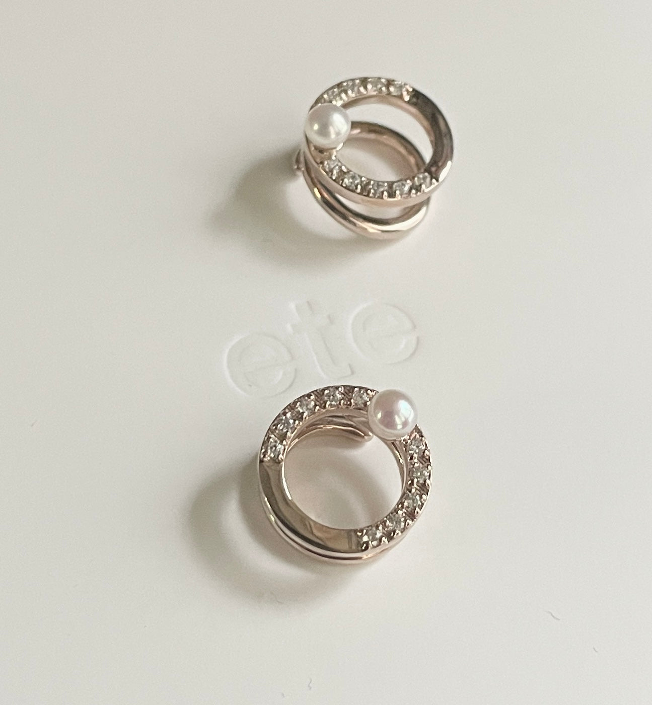 ete Pearl Bijou Earrings