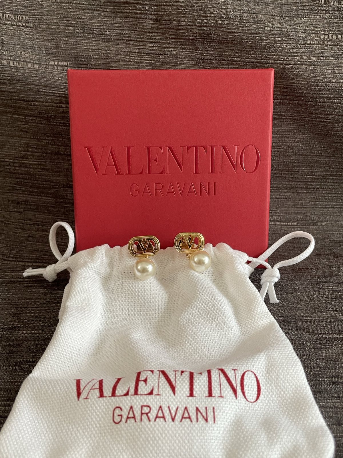 Valentino Oval V logo pearl earrings