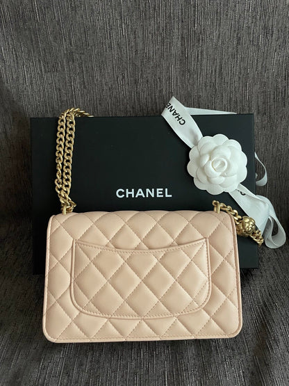 Chanel Wallet on Chain - Beige Clair
