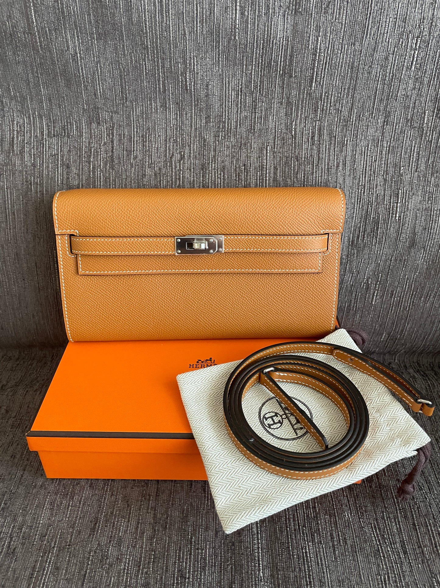 Hermès Classique To Go Wallet｜Caramel 焦糖色