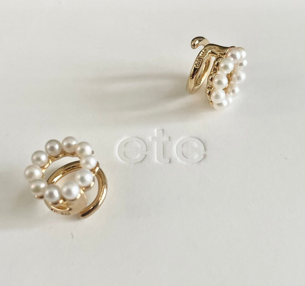 ete Pearl Loop Earrings