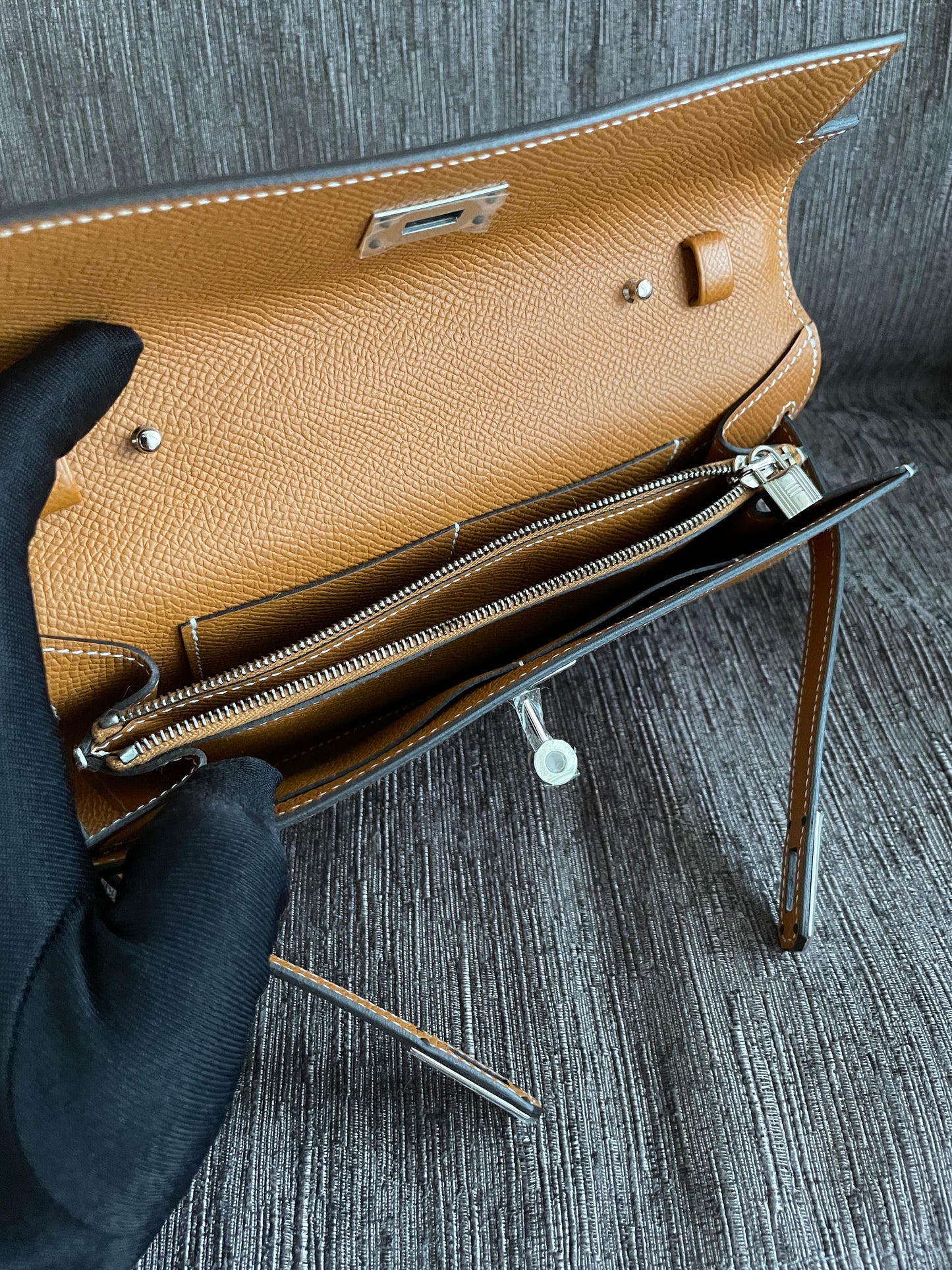 Hermès Classique To Go Wallet｜Caramel 焦糖色